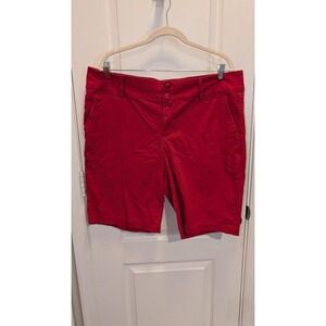 Westport Red Bermuda Shorts‎ Size 14